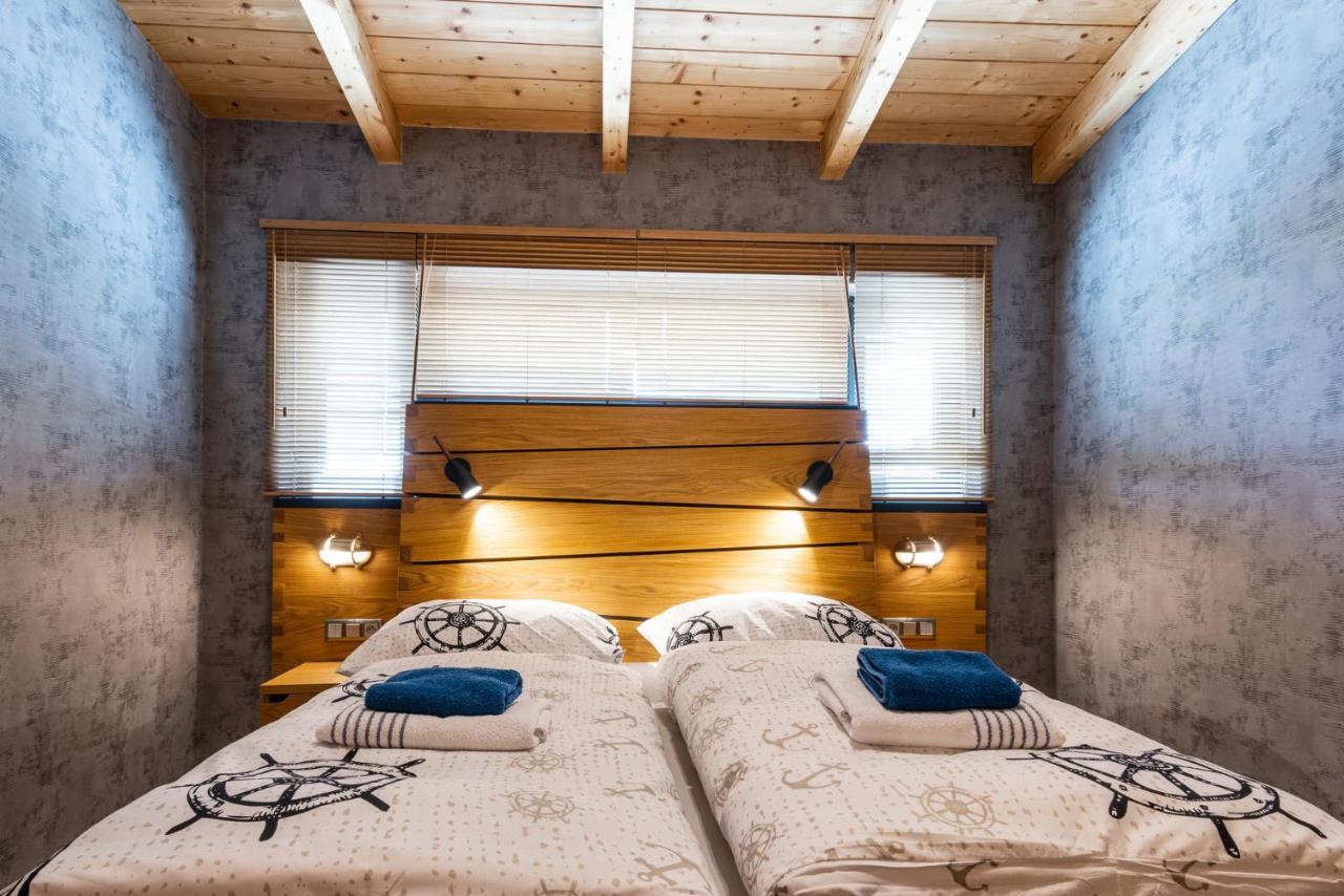 Marina Liptov Pri Liptovskej Mare Hotell Bobrovník Exteriör bild