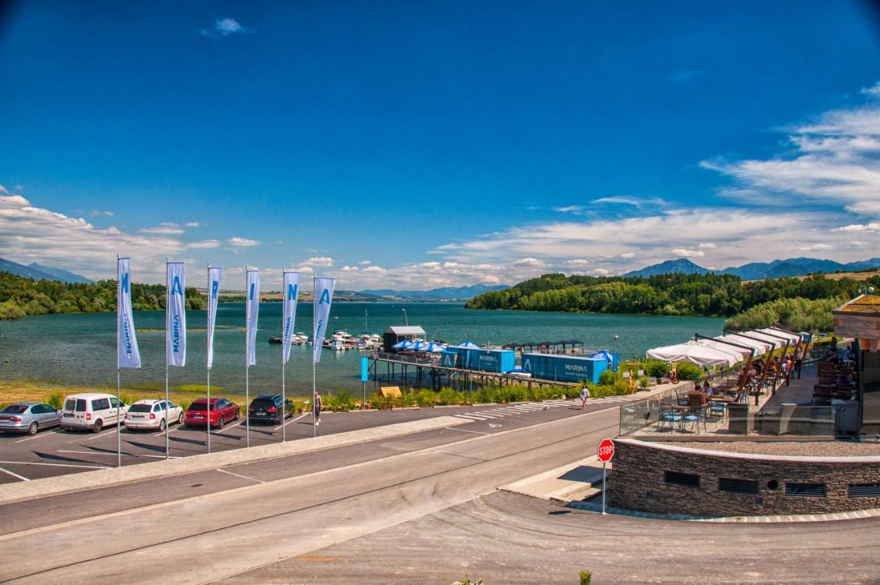 Marina Liptov Pri Liptovskej Mare Hotell Bobrovník Exteriör bild