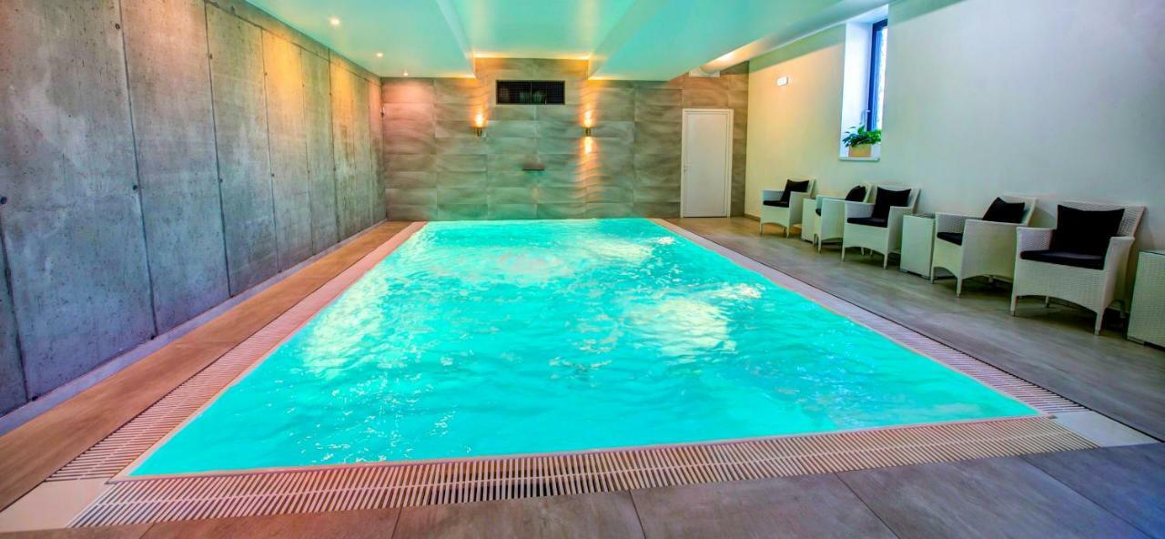 Marina Liptov Pri Liptovskej Mare Hotell Bobrovník Exteriör bild